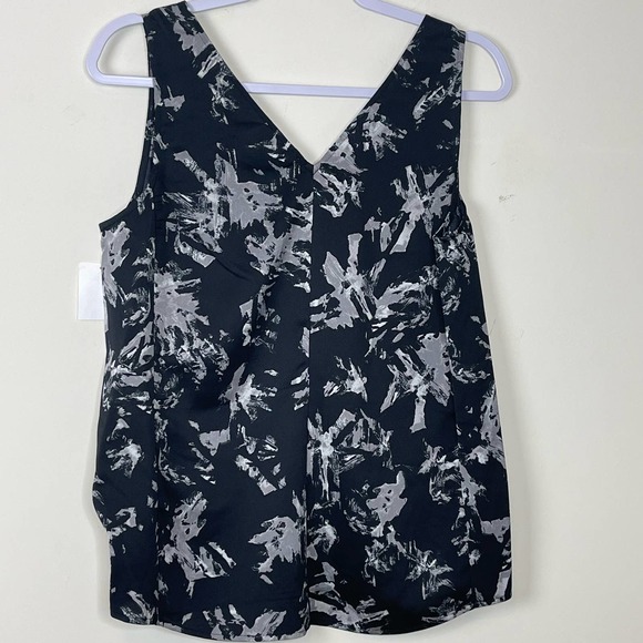 Nordstom Black Printed Sleeveless V-neck Tank Top NWT Size Small - Picture 3 of 7